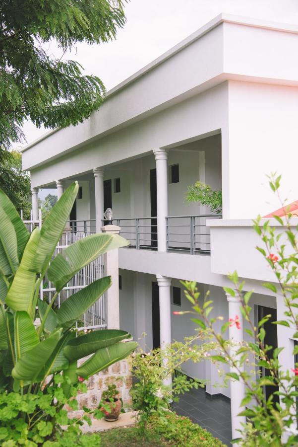 Inn On The Lake Kibuye Exterior photo