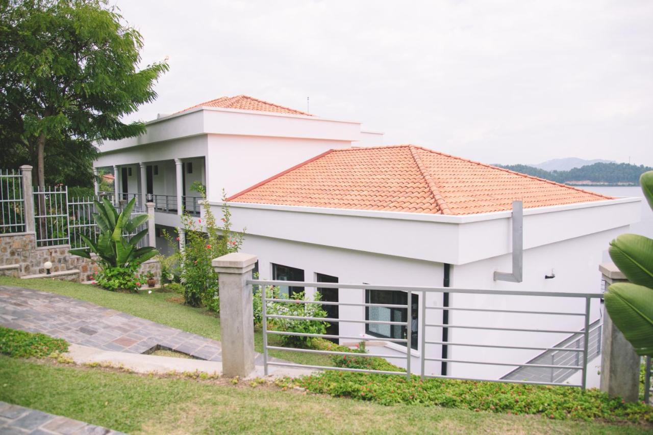 Inn On The Lake Kibuye Exterior photo